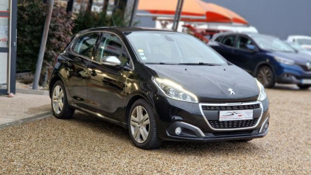 Peugeot 208 image 9