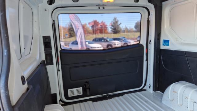 Renault Trafic image 1