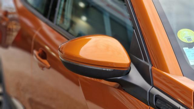 Peugeot 2008 image 8