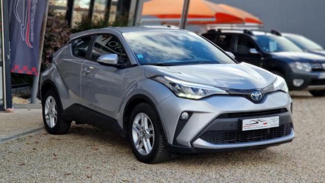 Toyota C-Hr image 1