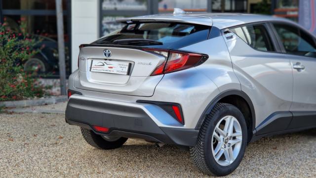 Toyota C-Hr image 4