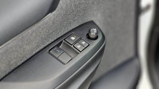 Toyota Yaris image 8