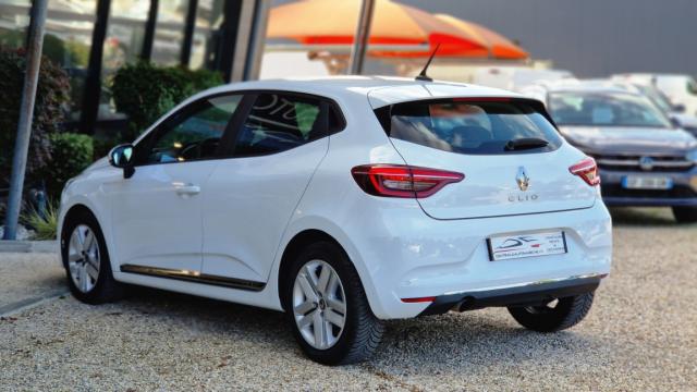Renault Clio image 8