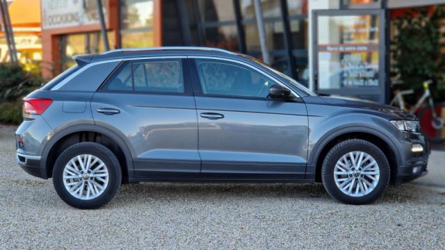 Volkswagen T-Roc image 9