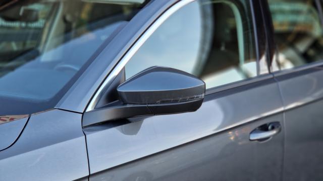 Volkswagen T-Roc image 3