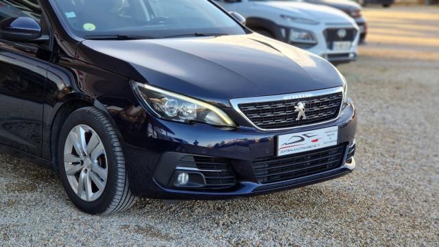 Peugeot 308 image 1