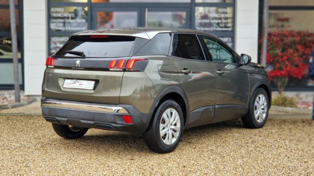 Peugeot 3008 image 2