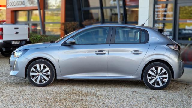 Peugeot 208 image 9