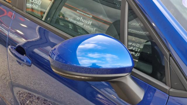 Renault Clio image 9