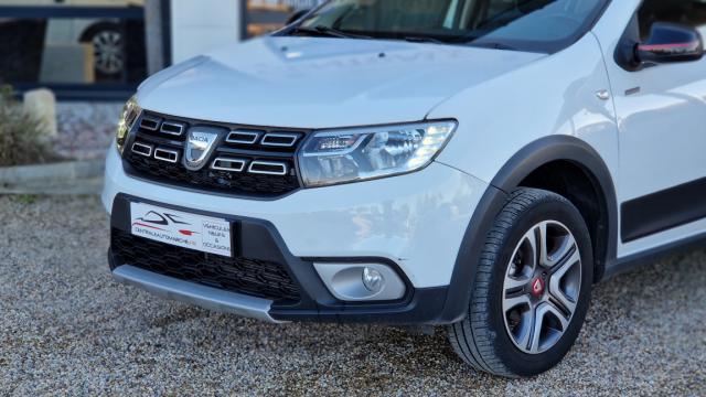 Dacia Sandero image 1