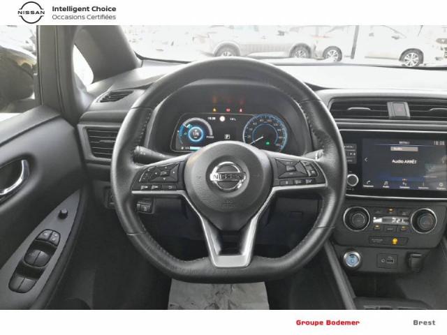 Nissan Leaf image 2
