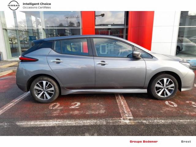 Nissan Leaf image 2