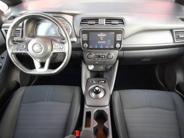 Nissan Leaf image 2