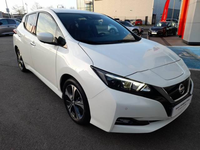 Nissan Leaf image 2