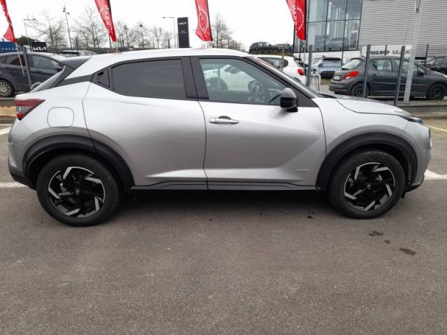 Nissan Juke image 9