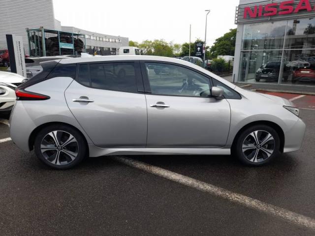 Nissan Leaf image 7