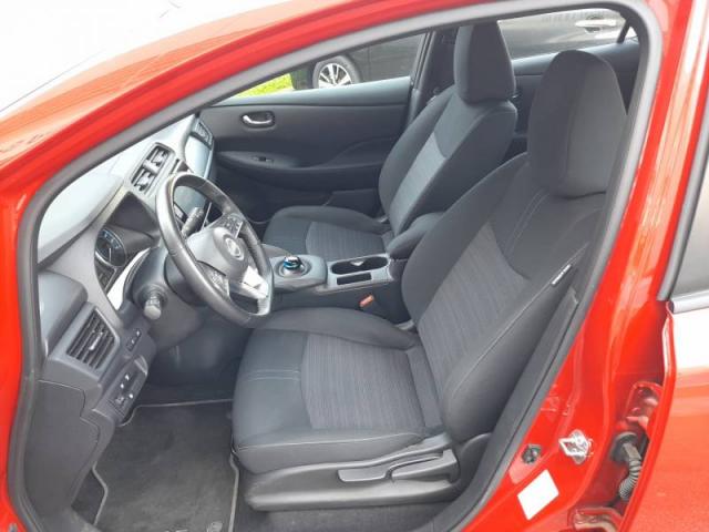 Nissan Leaf image 1