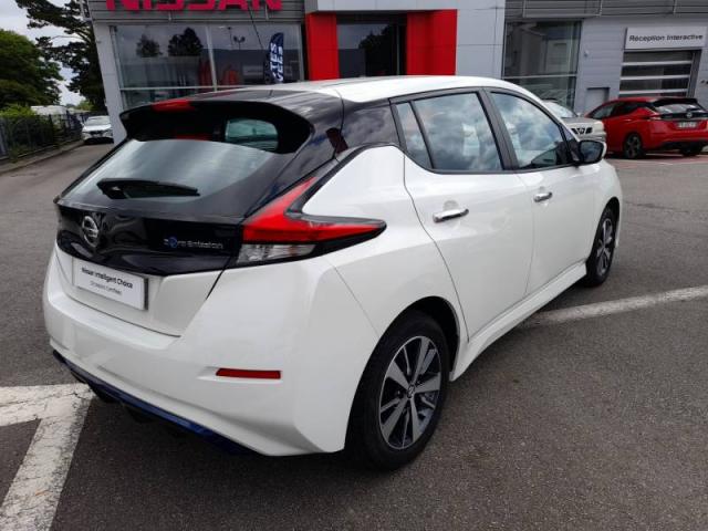 Nissan Leaf image 5