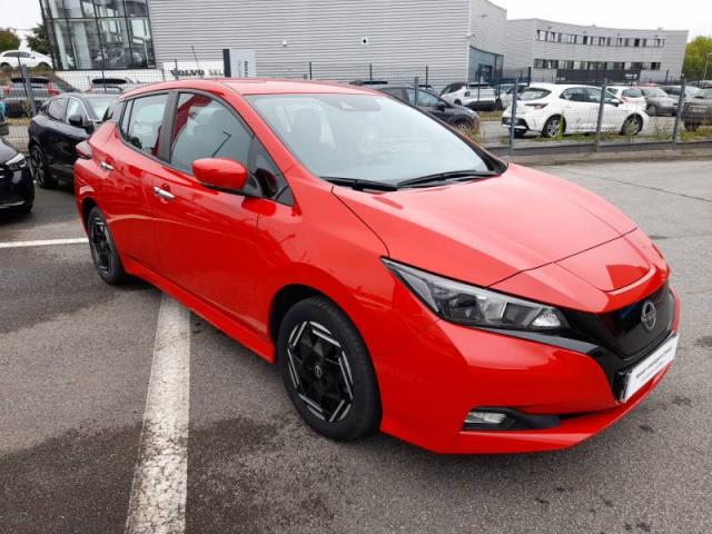 Nissan Leaf image 2
