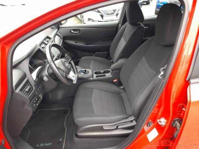 Nissan Leaf image 5