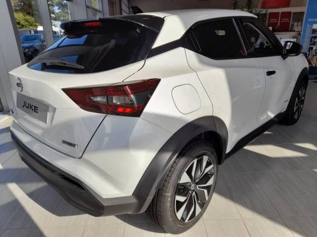Nissan Juke image 9