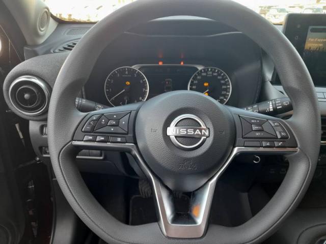Nissan Juke image 2