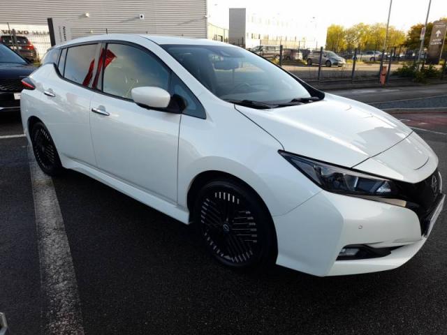 Nissan Leaf image 1