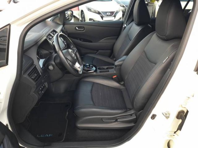 Nissan Leaf image 9