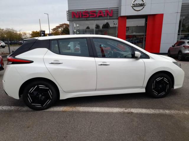 Nissan Leaf image 3