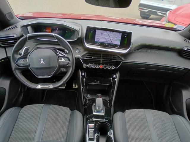 Peugeot 2008 image 9