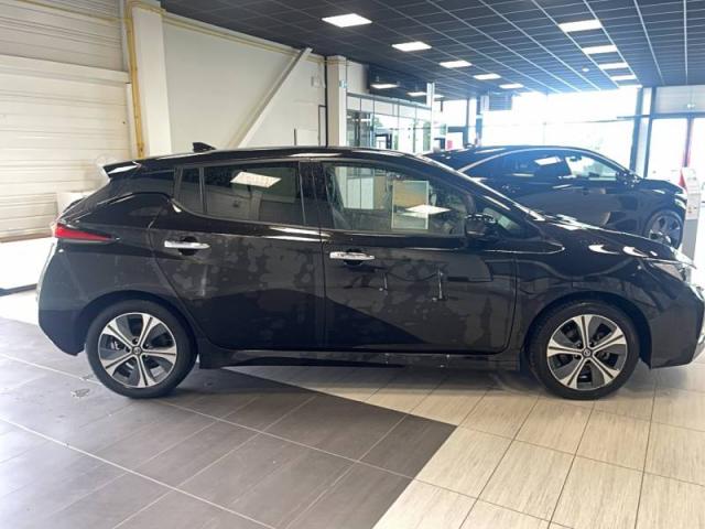 Nissan Leaf image 1
