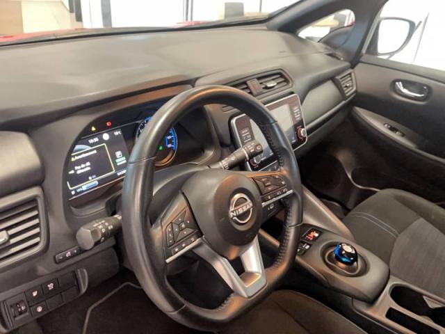 Nissan Leaf image 2