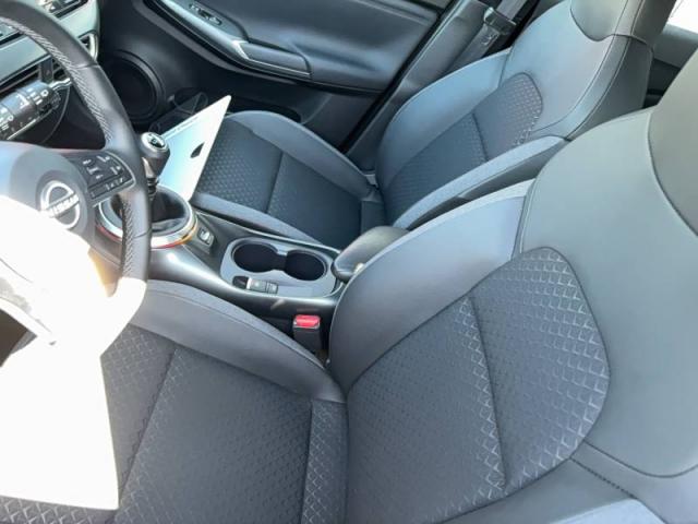 Nissan Juke image 8