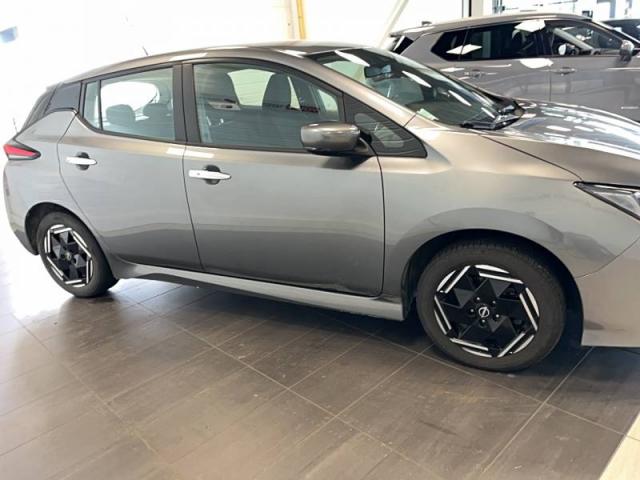 Nissan Leaf image 4