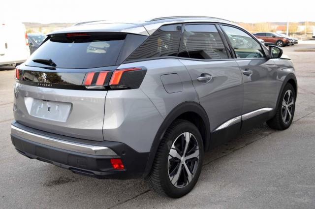 Peugeot 3008 image 8