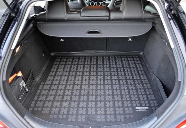 Mercedes Benz Cla image 1