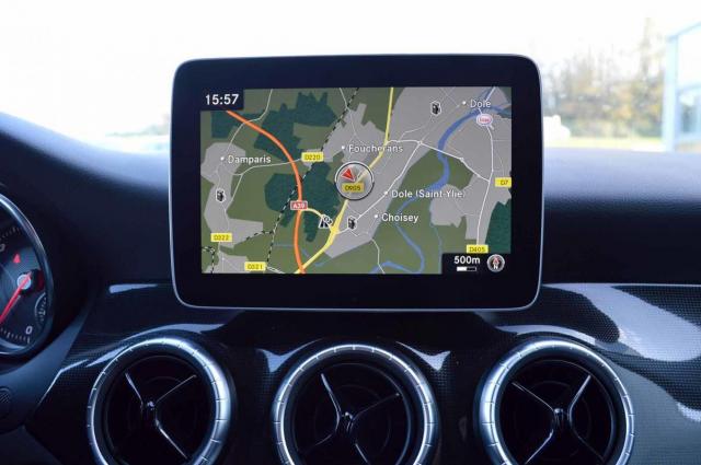 Mercedes Benz Cla image 3