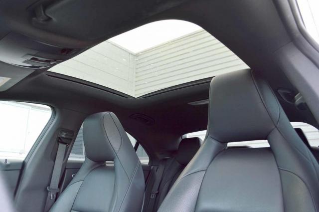 Mercedes Benz Cla image 4