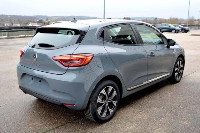 Renault Clio image 6