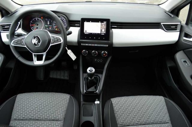 Renault Clio image 9
