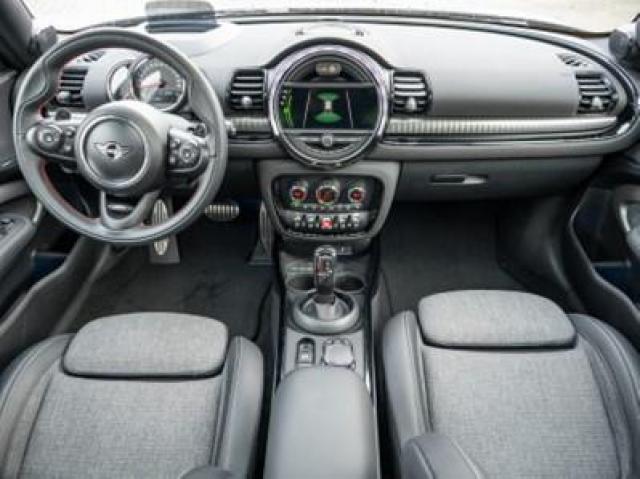 Mini Clubman image 8