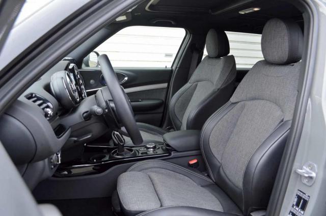 Mini Clubman image 6