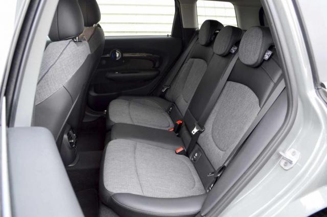 Mini Clubman image 9