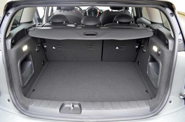 Mini Clubman image 2