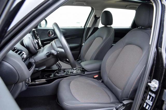 Mini Clubman image 9