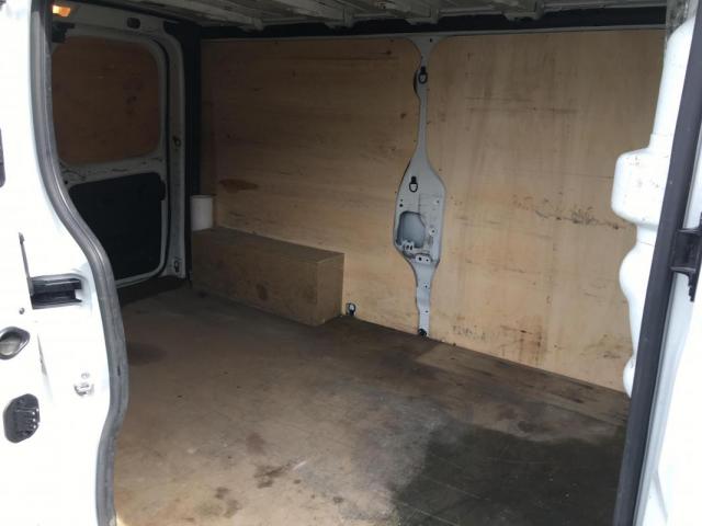 Renault Trafic image 1