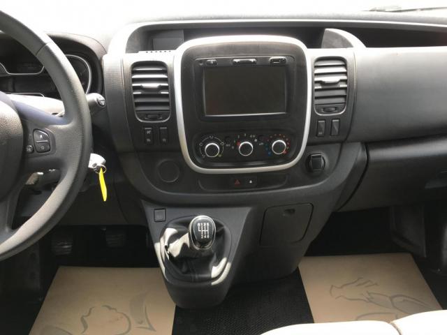 Renault Trafic image 1