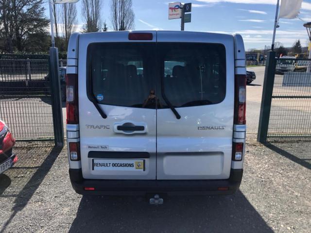 Renault Trafic image 2