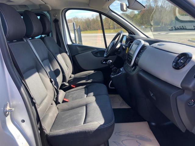 Renault Trafic image 8