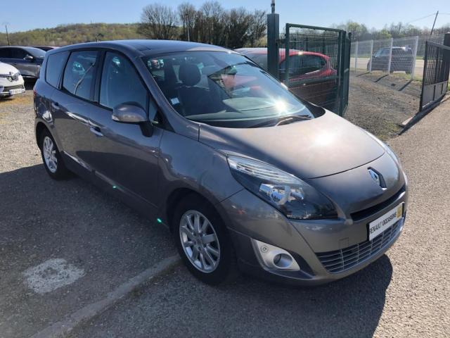 Renault Grand Scénic image 2